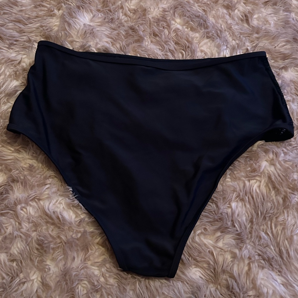 CUPSHE Dual Strap Bikini Bralette & Hipster Bottoms Set - Picture 10 of 10